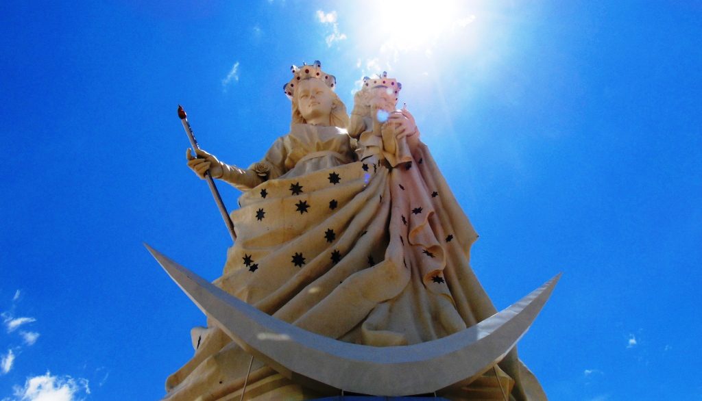 Monumento a la Virgen del Socavón, Qué hacer en Oruro